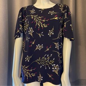 CHAUS New York slinky fabric knit top in dark navy with floral print.  Size S